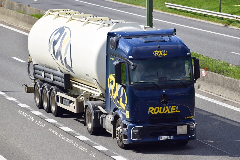 _DSC6574 RXL ROUXEL-crop-ActrosL ProCabin.JPG