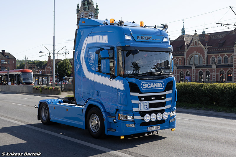 IMG_0754 Scania R Euro Transit PMS26.jpg