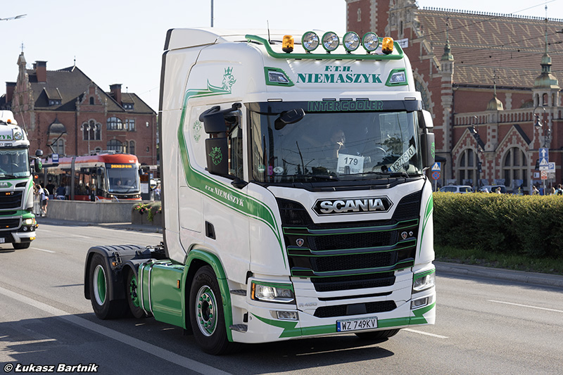 IMG_0827 Scania R Niemaszyk PMS26.jpg