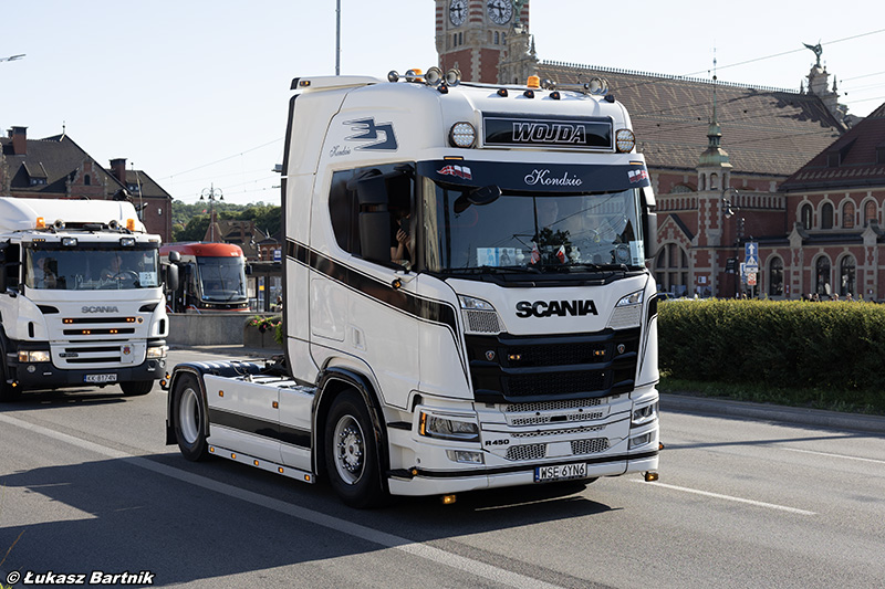 IMG_0759 Scania R Wojda PMS26.jpg