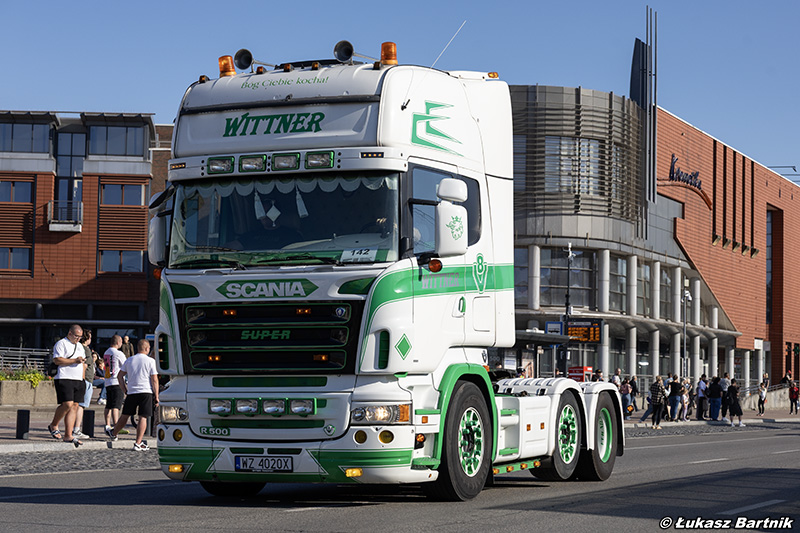 IMG_0977 Scania R Wittner PMS26.jpg
