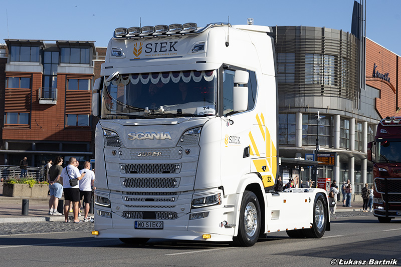 IMG_0981 Scania S Siek PMS26.jpg
