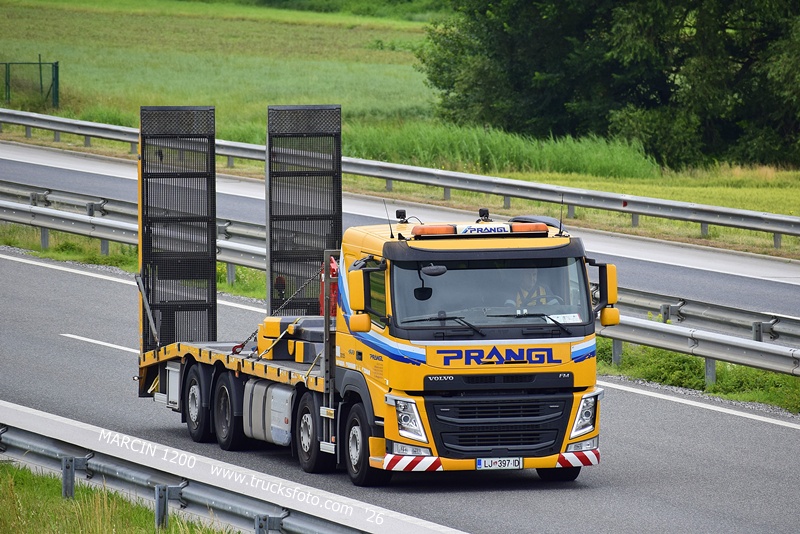 _DSC8605 PRANGL-crop-VOLVO FM.JPG