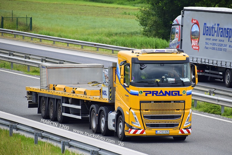 _DSC8609 PRANGL-crop-VOLVO FH5.JPG