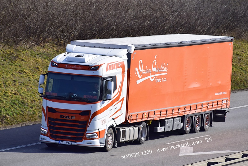 _DSC2344 DUSAN SINDELAR-crop-DAF XG.JPG