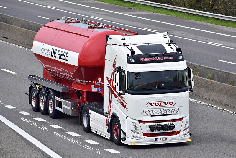 _DSC5384 FOURAGE DE RESE-crop-VOLVO FH AERO.JPG