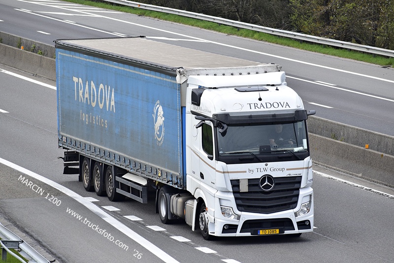 _DSC5861 TRADOVA TLW GROUP-crop-ACTROS MP5.JPG