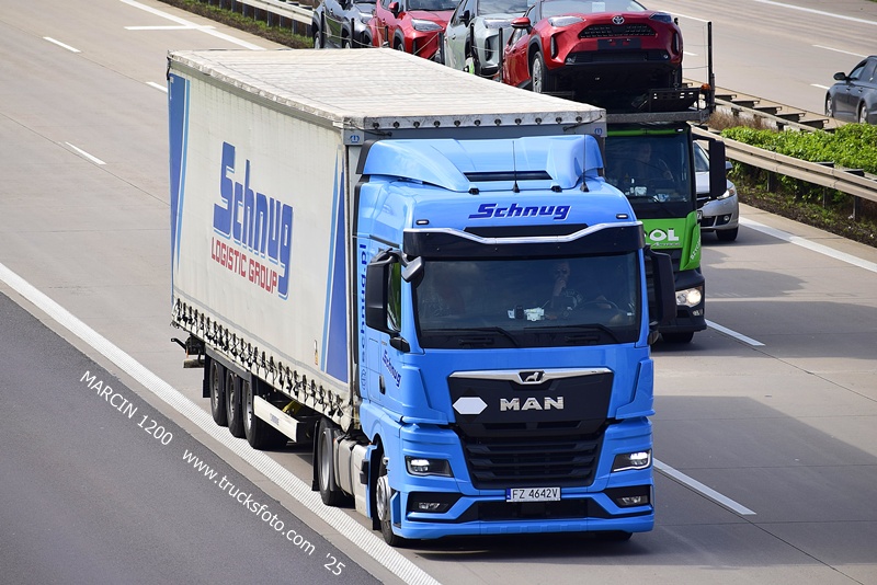 _DSC5000 SCHNUG-crop-MAN TGX II.JPG