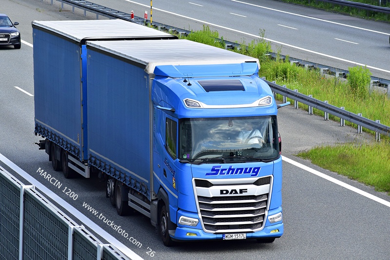 _DSC9334 SCHNUG-crop-DAF XG.JPG