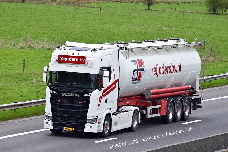 _DSC4857 REIJNDERS BV-crop-SCANIA S560.JPG