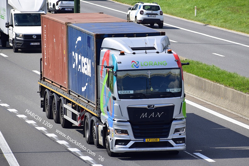 _DSC6364 LORANG-crop-MAN TGX II.JPG