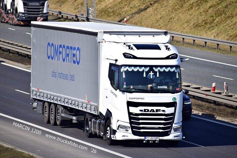 _DSC3065 COMFORTEO-crop-DAF.JPG