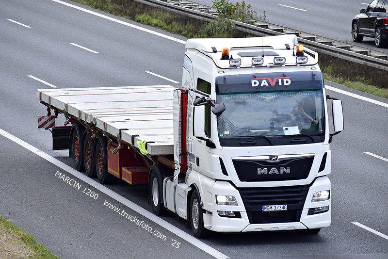 _DSC1947 DAVID-crop-MAN TGX.JPG