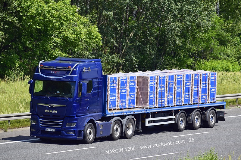 _DSC0233 DAVID-crop-MAN TGX II.JPG
