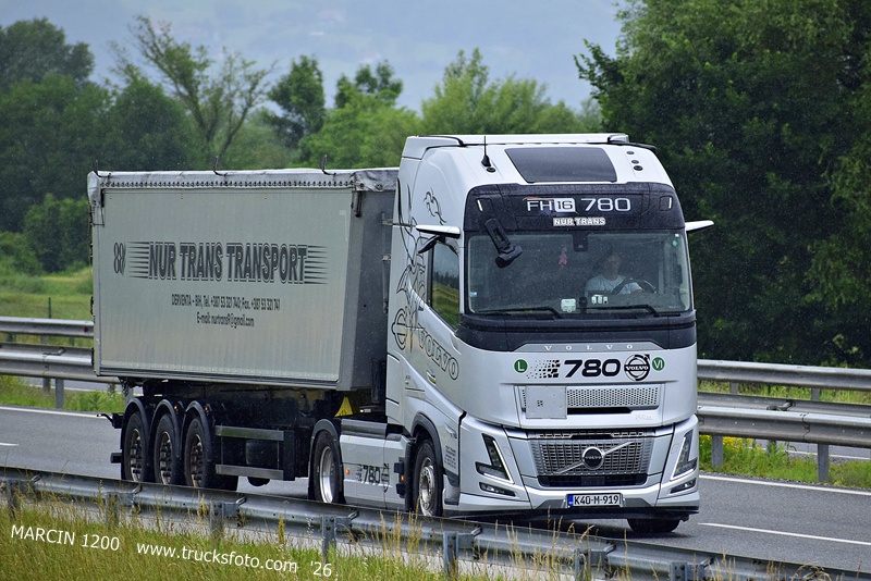 _DSC8273 NUR TRANS TRANSPORT-crop-VOLVO FH780 AERO.JPG