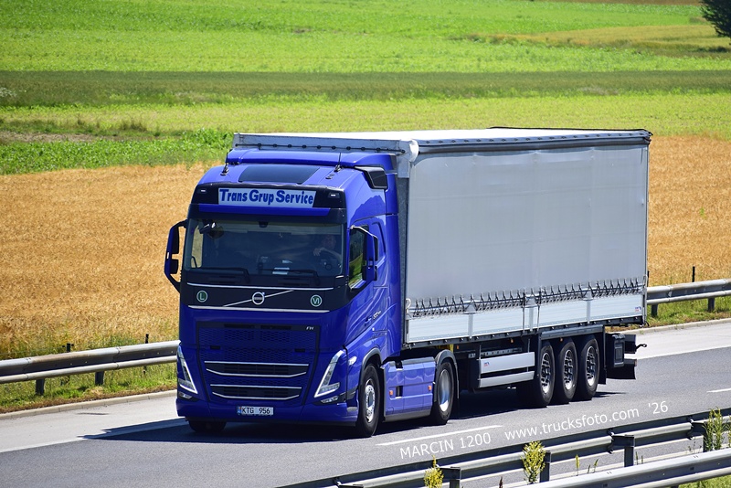 _DSC8934 TRANS GRUP SERVICE-crop-VOLVO FH5.JPG