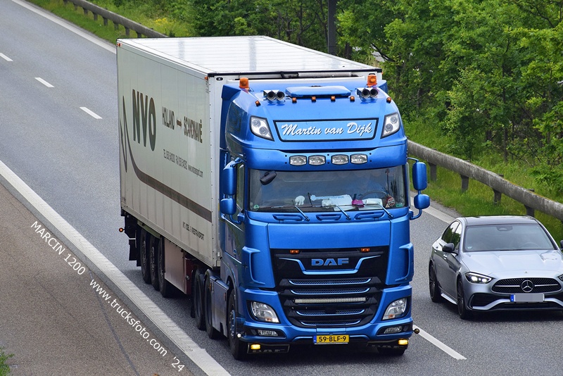 _DSC4481 MARTIN VAN DIJK-crop-DAF XF 106 II.JPG