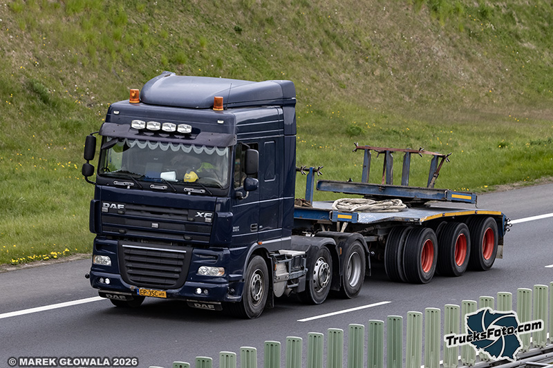 DAF XF105 zabytek EP35C.jpg