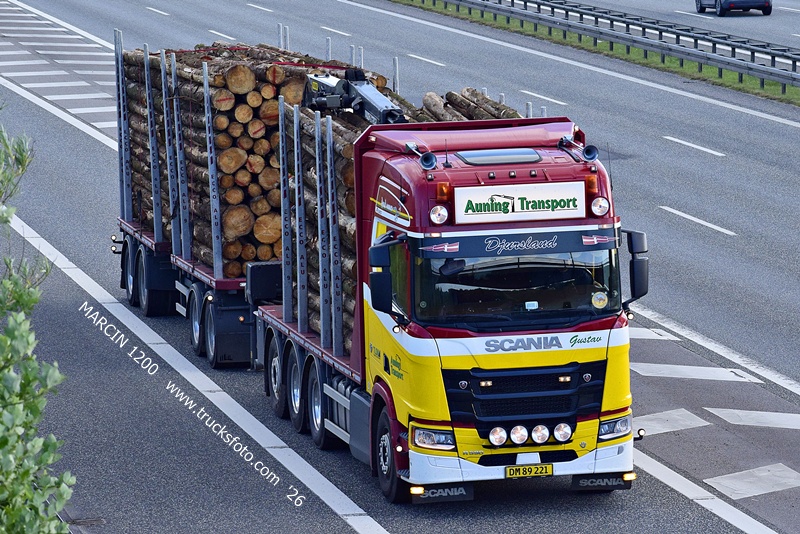 _DSC0434 AUNING TRANSPORT-crop-SCANIA R590 V8 NG.JPG