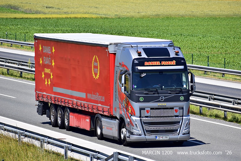 _DSC9047 DANIEL FIJAVZ-crop-VOLVO FH5.JPG