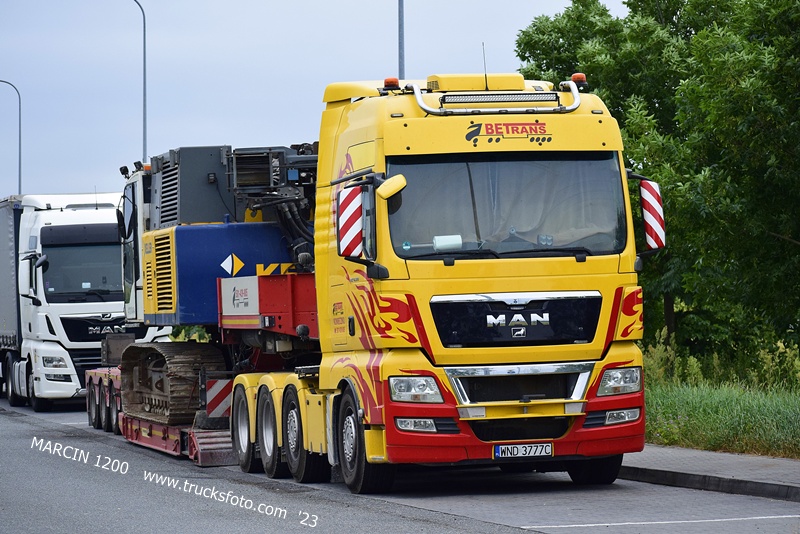 _DSC4648 BETRANS-crop-MAN TGX.JPG
