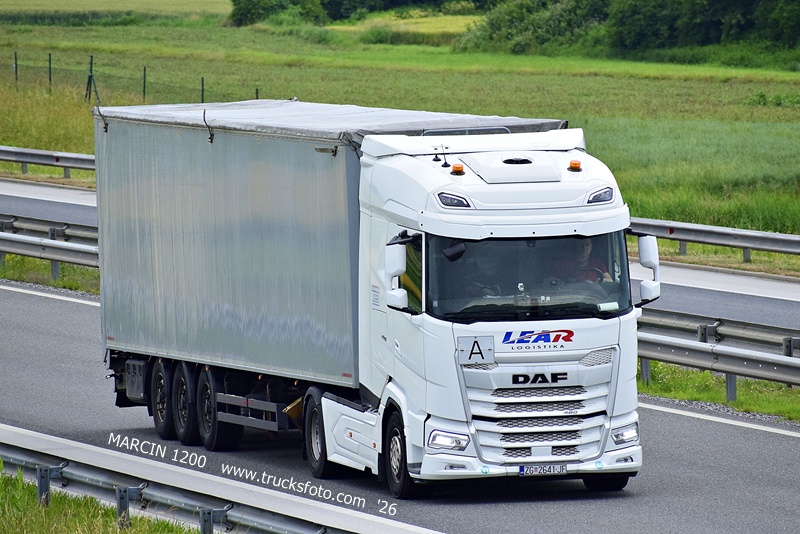 _DSC8231 LEAR LOGISTIKA-crop-LEAR Logistika.JPG