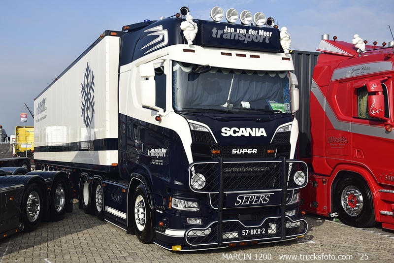 _DSC1322 JAN VAN DER MEER-crop-SCANIA S.JPG