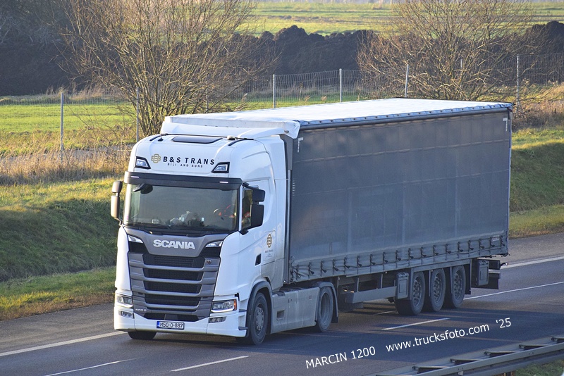 _DSC8985 B&S TRANS-crop-SCANIA S500.JPG