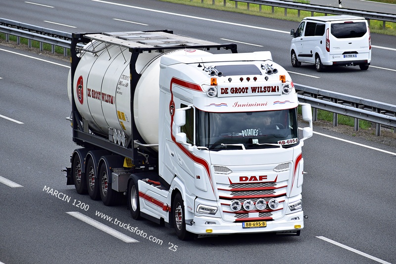 _DSC9305 DE GROOT WILSUM-crop-DAF XG.JPG