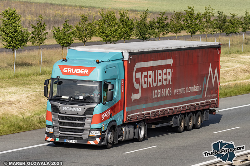 Scania 460R Super - Gruber.jpg