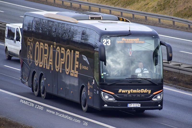_DSC1199 AUTOBUS SETRA-crop-ODRA OPOLE SINDBAD.JPG