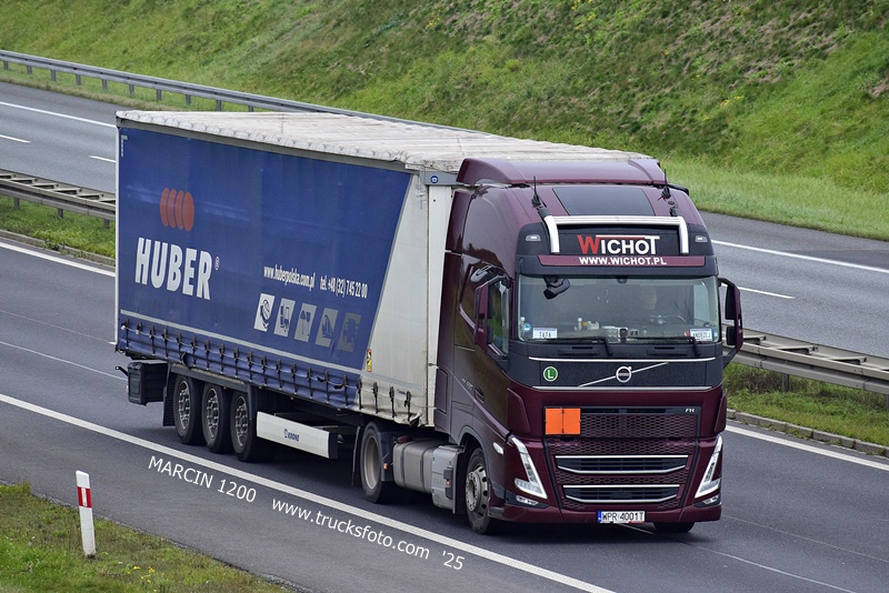 _DSC2926 WICHOT-crop-VOLVO FH5.JPG