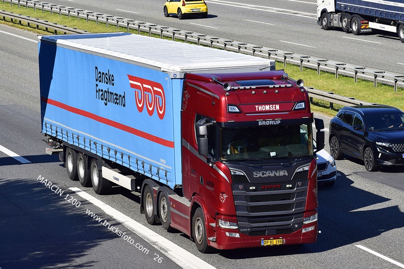 _DSC2705 THOMSEN TRANSPORT-crop-SCANIA S530 V8.JPG