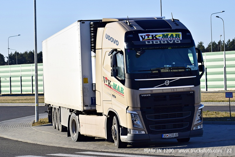 _DSC3118 VIK-MAR-crop-VOLVO FH4.JPG