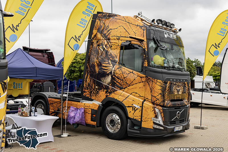 Volvo FH Aero - Leo-Sped.jpg