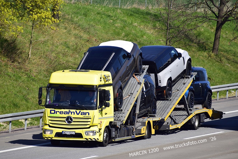 _DSC7083 DREAM VAN-crop-Mercedes-Benz Atego.JPG