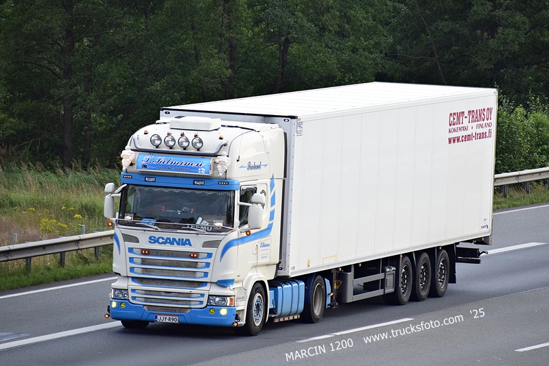 _DSC8226 T. Salminen-crop-SCANIA R STREAMLINE.JPG