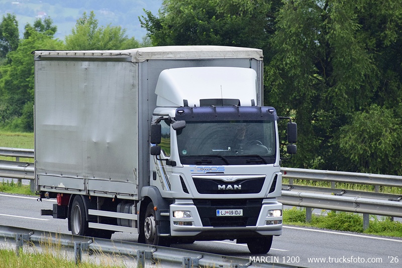 _DSC8417 DOPOS-crop-MAN TGM.JPG