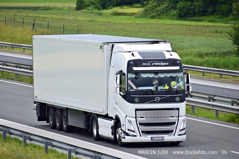 _DSC8598 M.S. PROMET-crop-VOLVO FH5.JPG