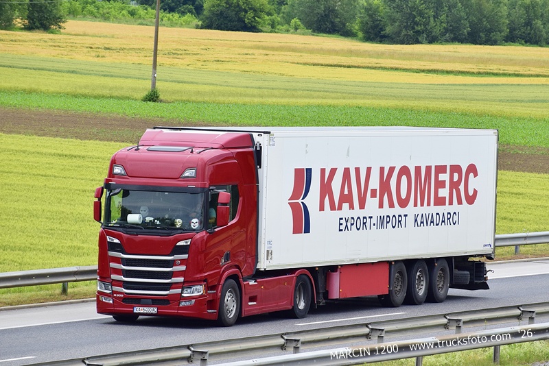 _DSC8649 KAV-KOMERC-crop-SCANIA R NG.JPG