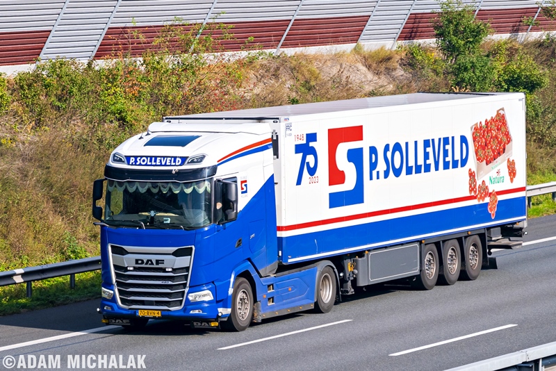 DSC_71523.jpg