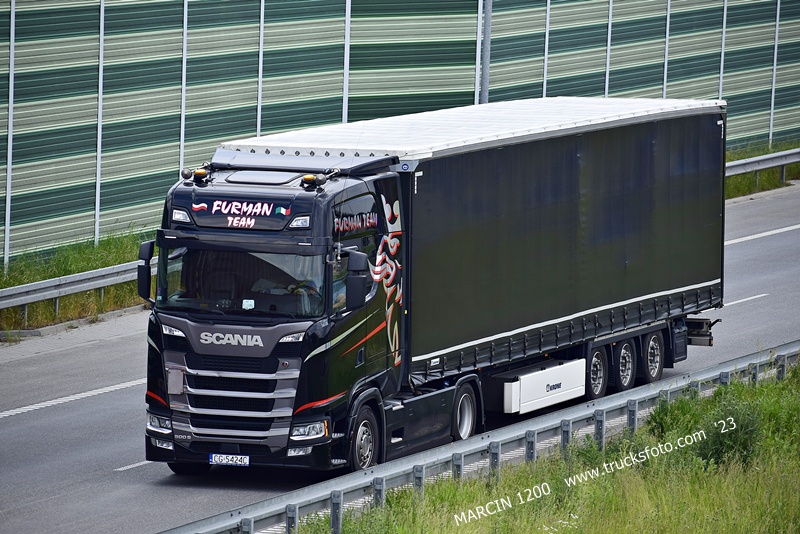 _DSC4526 FURMAN-crop-SCANIA S500.JPG