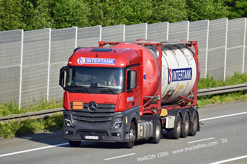 _DSC9421 Leif Sorensen Intertank-crop-ActrosL MP5.JPG