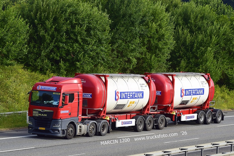 _DSC2951 Leif Sorensen Intertank-crop-MAN TGX II - 23m.JPG