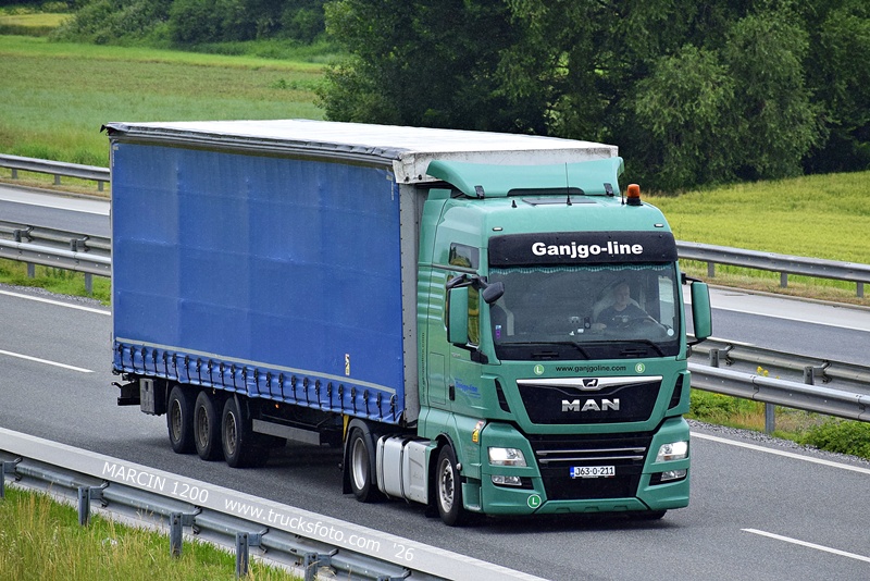 _DSC8266 GANJGO-LINE-crop-MAN TGX.JPG