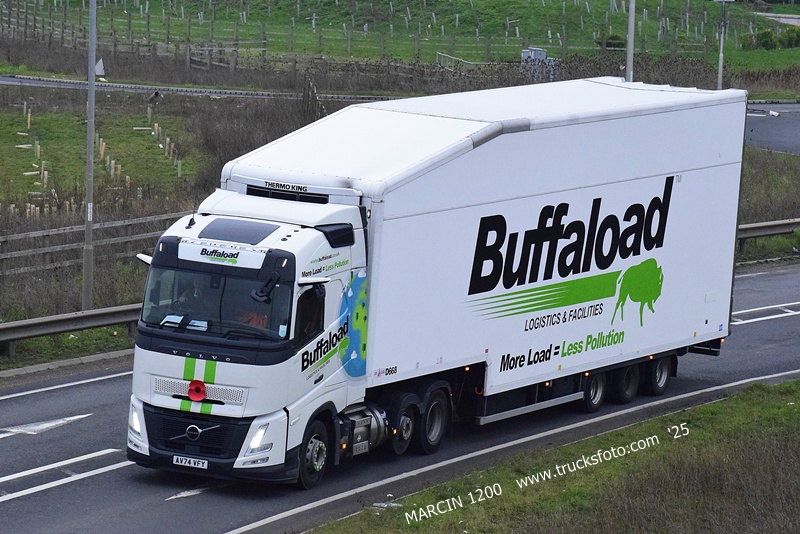_DSC9985 BUFFALOAD-crop-VOLVO FH AERO.JPG