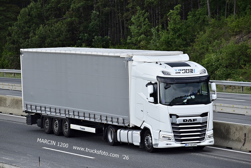 _DSC9278 TRANS DE JUS-crop-DAF XG.JPG