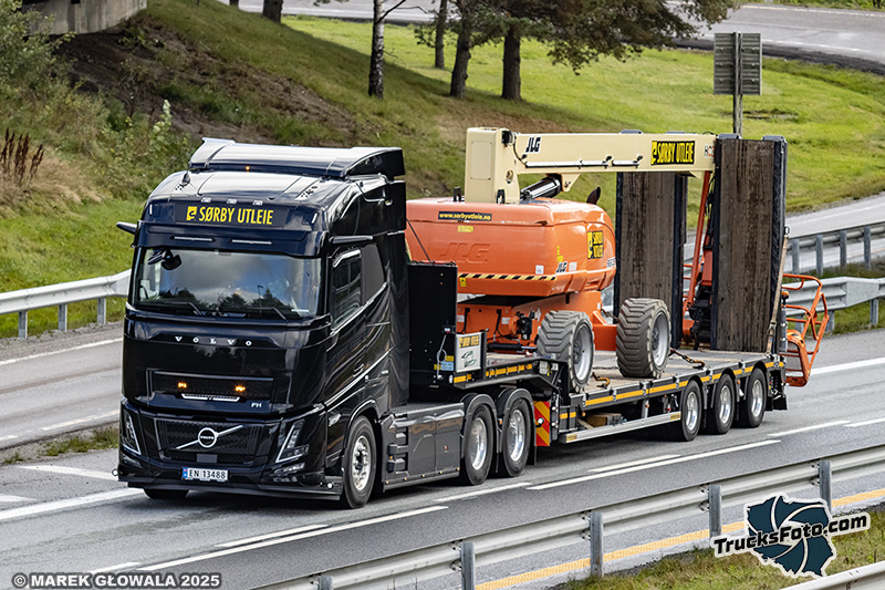 Volvo FH Aero Electric - Sorby Utleie.jpg