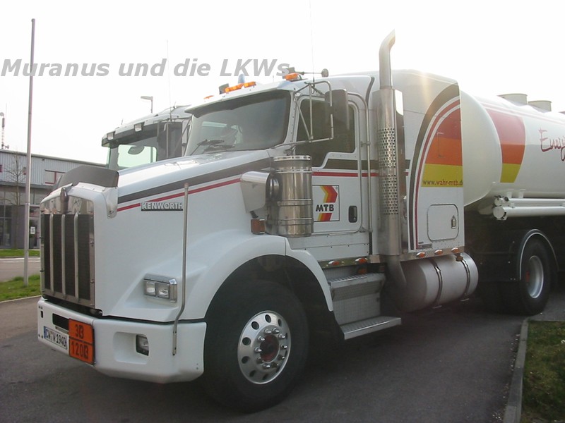 auf dem Firmengelände