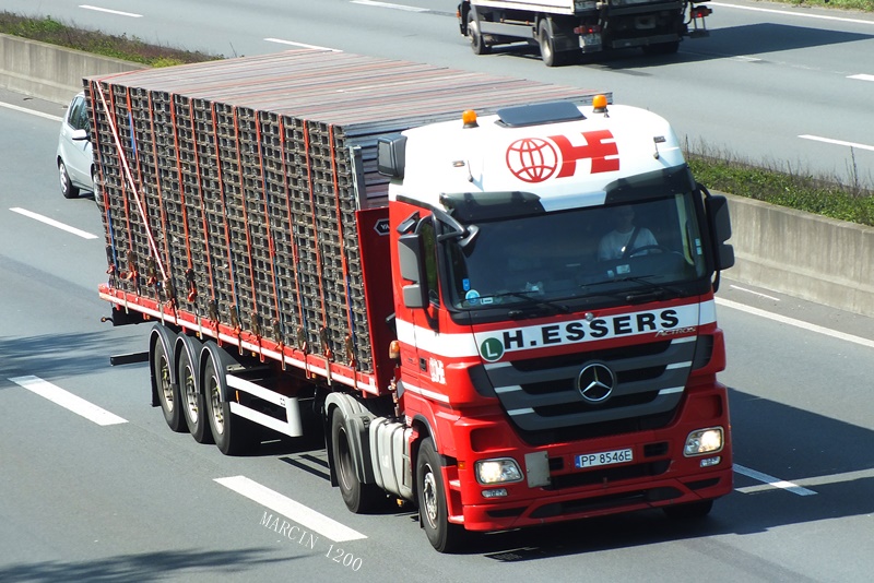 DSCF5066-crop.jpg